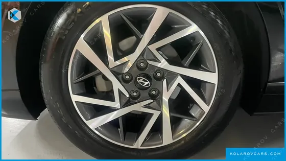 HYUNDAI GRANDEUR PREMIUM