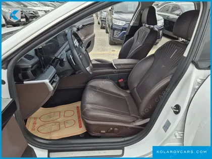 HYUNDAI GRANDEUR PREMIUM