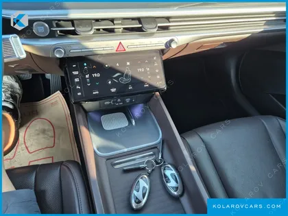HYUNDAI GRANDEUR PREMIUM