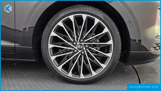 HYUNDAI GRANDEUR CALLIGRAPHY