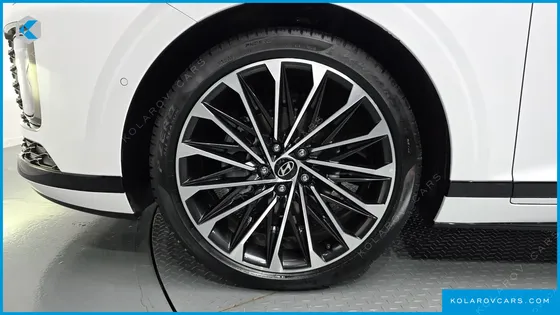 HYUNDAI GRANDEUR CALLIGRAPHY