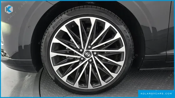 HYUNDAI GRANDEUR CALLIGRAPHY
