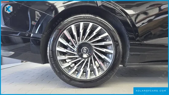 HYUNDAI GRANDEUR CALLIGRAPHY