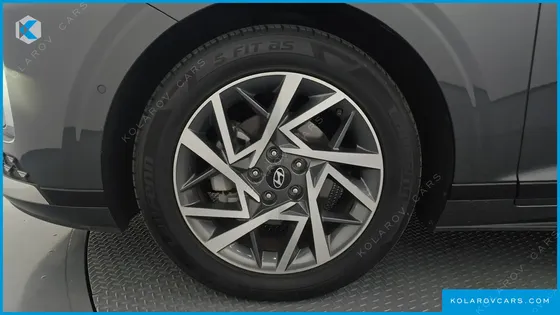 HYUNDAI GRANDEUR PREMIUM