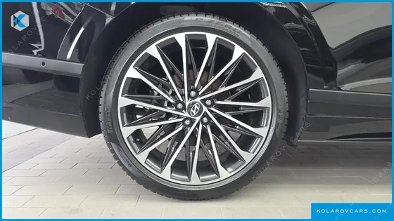 HYUNDAI GRANDEUR CALLIGRAPHY