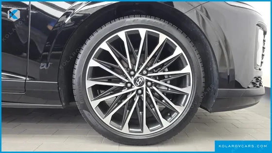 HYUNDAI GRANDEUR CALLIGRAPHY