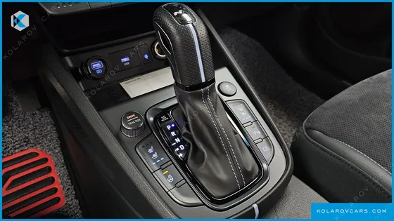 HYUNDAI KONA GASOLINE 2.0 2WD