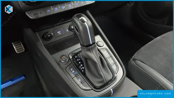 HYUNDAI KONA GASOLINE 2.0 2WD