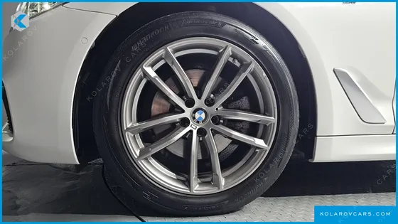 BMW 5 SERIES 520I M SPORT