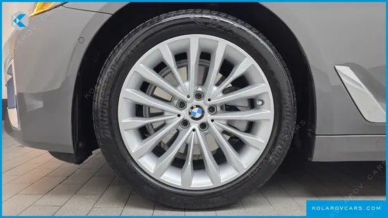 BMW 5 SERIES 520I LUXURY