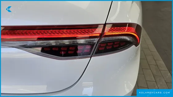 HYUNDAI GRANDEUR 3.0 LPI RENT CAR