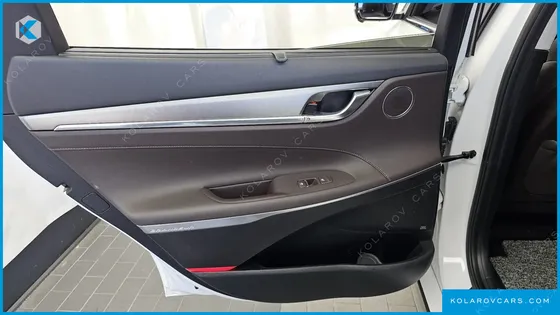 HYUNDAI GRANDEUR 3.0 LPI RENT CAR