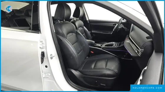 HYUNDAI GRANDEUR 3.0 LPI RENT CAR