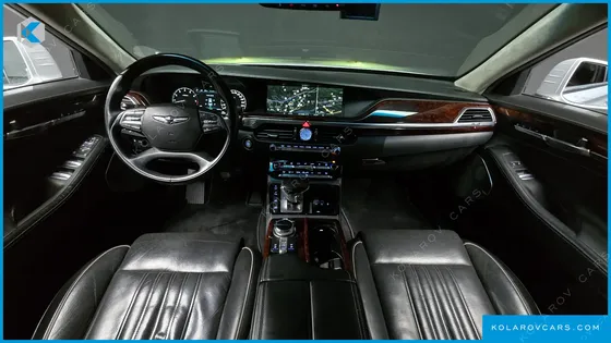 GENESIS EQ900 5.0 GDI AWD LIMOUSINE