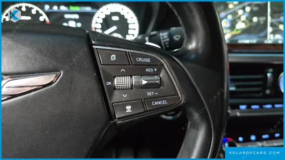 GENESIS EQ900 5.0 GDI AWD LIMOUSINE