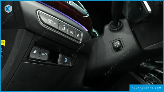 GENESIS EQ900 5.0 GDI AWD LIMOUSINE