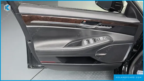 GENESIS EQ900 3.8 GDI AWD