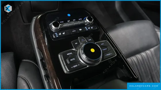 GENESIS EQ900 3.8 GDI AWD