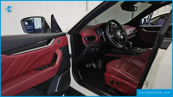 MASERATI LEVANTE 3.0 AWD