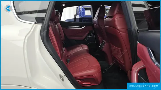 MASERATI LEVANTE 3.0 AWD