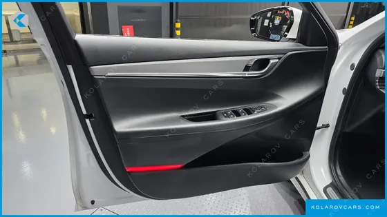 HYUNDAI GRANDEUR 3.0 LPI RENT CAR