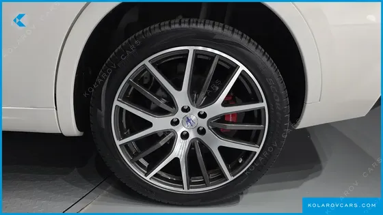 MASERATI LEVANTE 3.0 AWD GRANSPORT