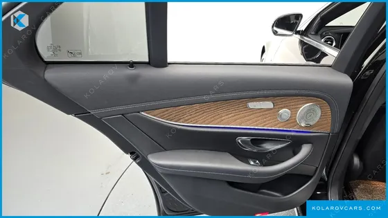 MERCEDES E-CLASS E300E 4MATIC EXCLUSIVE