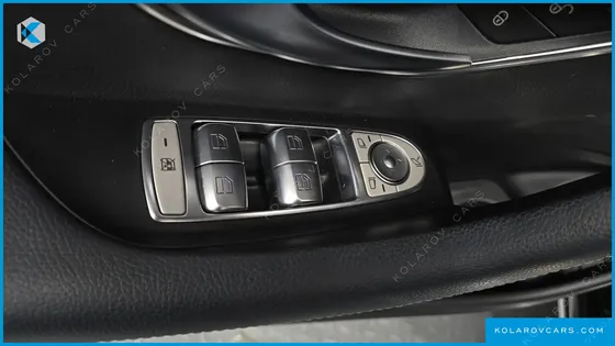 MERCEDES E-CLASS E300E 4MATIC EXCLUSIVE