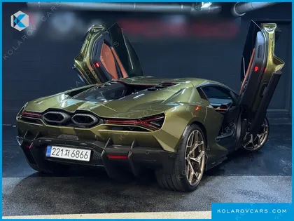LAMBORGHINI REVUELTO 6.5 V12