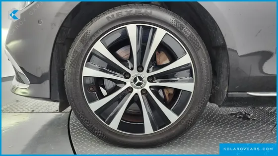 MERCEDES E-CLASS E300E 4MATIC EXCLUSIVE