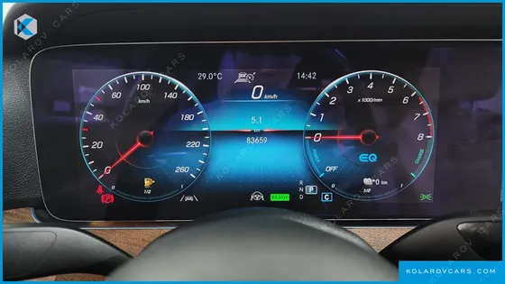 MERCEDES E-CLASS E300E 4MATIC EXCLUSIVE