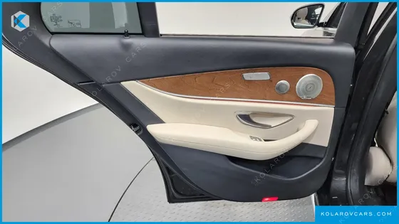 MERCEDES E-CLASS E300E 4MATIC EXCLUSIVE