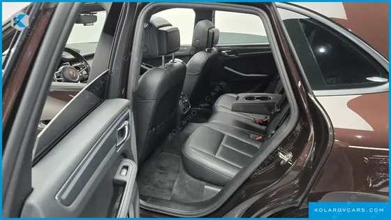 PORSCHE MACAN 2.0