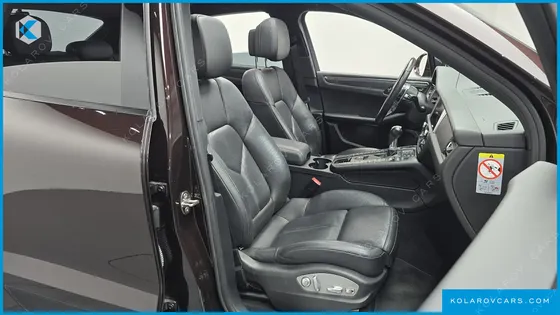 PORSCHE MACAN 2.0