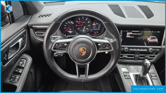 PORSCHE MACAN 2.0