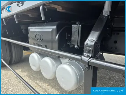 HYUNDAI MEGA TRUCK GOLD