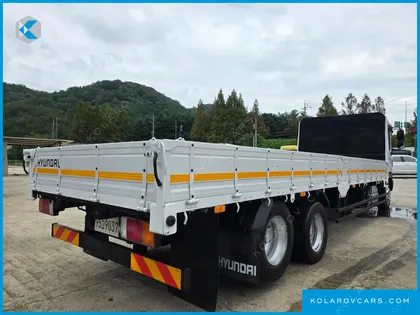 HYUNDAI MEGA TRUCK GOLD