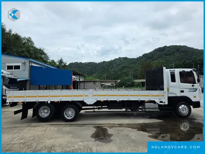 HYUNDAI MEGA TRUCK GOLD