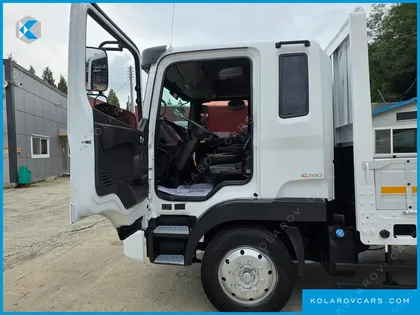 HYUNDAI MEGA TRUCK GOLD