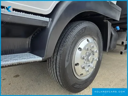 HYUNDAI MEGA TRUCK GOLD