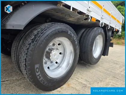 HYUNDAI MEGA TRUCK GOLD