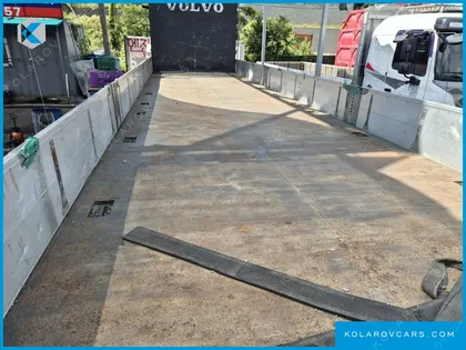 VOLVO CARGO TRUCK 10X4