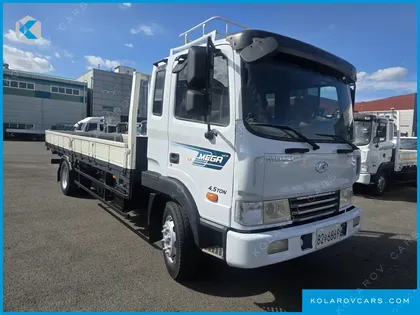 HYUNDAI MEGA TRUCK GOLD