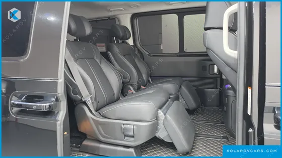 HYUNDAI STARIA 4WD LOUNGE 7-SEATER