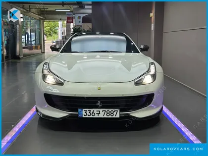 FERRARI GTC4 LUSSO 6.3 V12