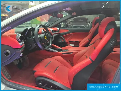 FERRARI GTC4 LUSSO 6.3 V12