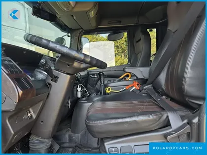 HYUNDAI MEGA TRUCK GOLD