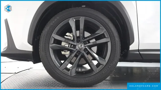 LEXUS NX PREMIUM