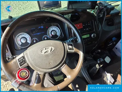 HYUNDAI MEGA TRUCK GOLD