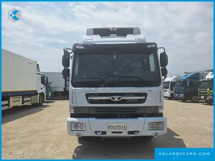 TATA DAEWOO NOBUS MID-SIZE TRUCK ROYAL